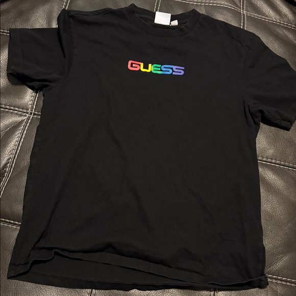 β‘οΈ π΅ β‘οΈ β’ π» GUESS? x J. Balvin x β20 Vibes πΊβ’ π΅ β‘οΈ π΅ - Picture 3 of 7